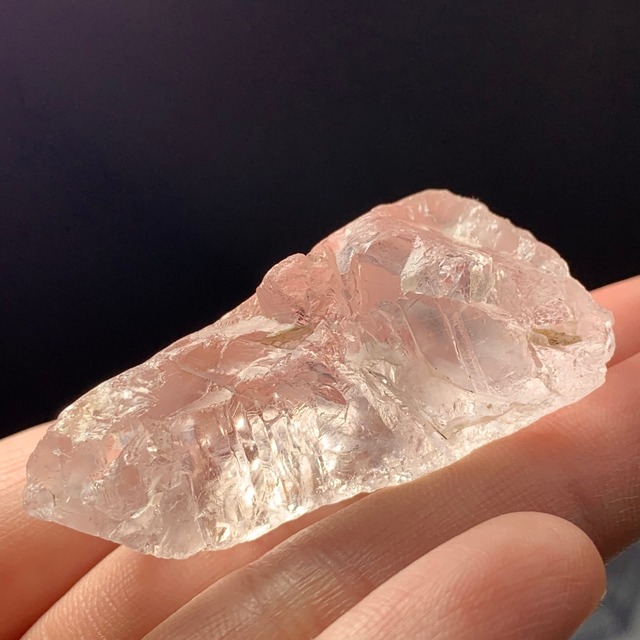 ピンクフローライト原石×ピンクフローライトハリネズミさん