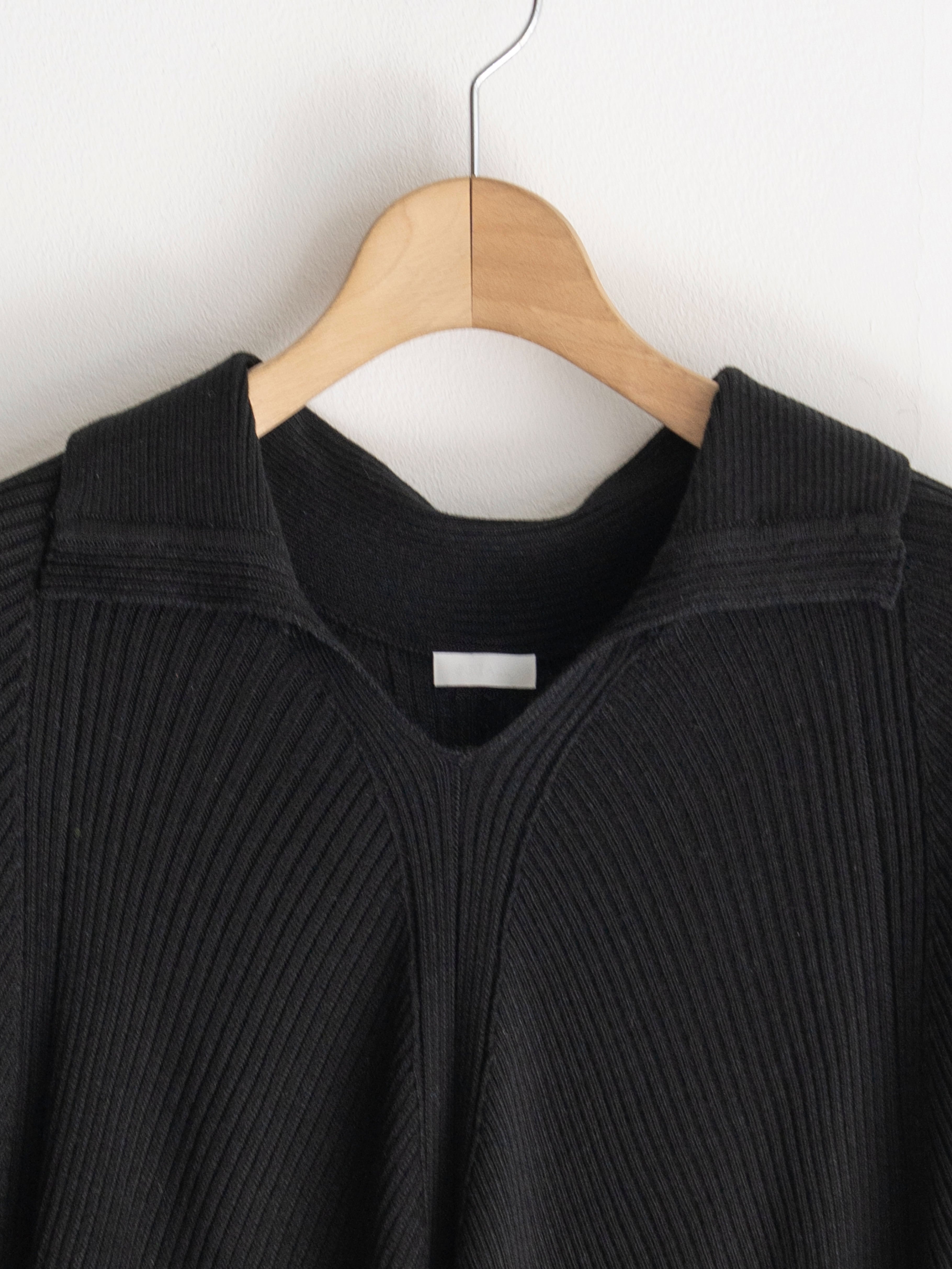 SEEALL RIB V SKIPPER POLO BLACK SAU63 KJ683 | BEST PACKING STORE