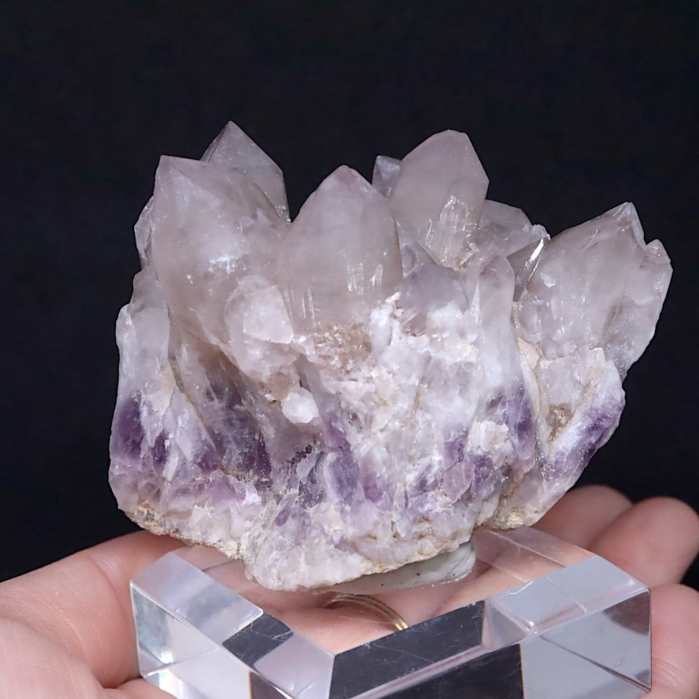 天使・神の指紋！アメジスト 紫水晶 クォーツ 172g AMT317 鉱物 原石