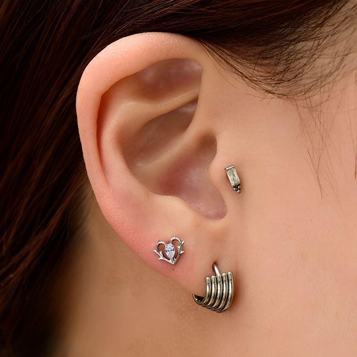 金属アレルギー対応 18G 16G 14G 2カラー Sacred Heart ハートピアス