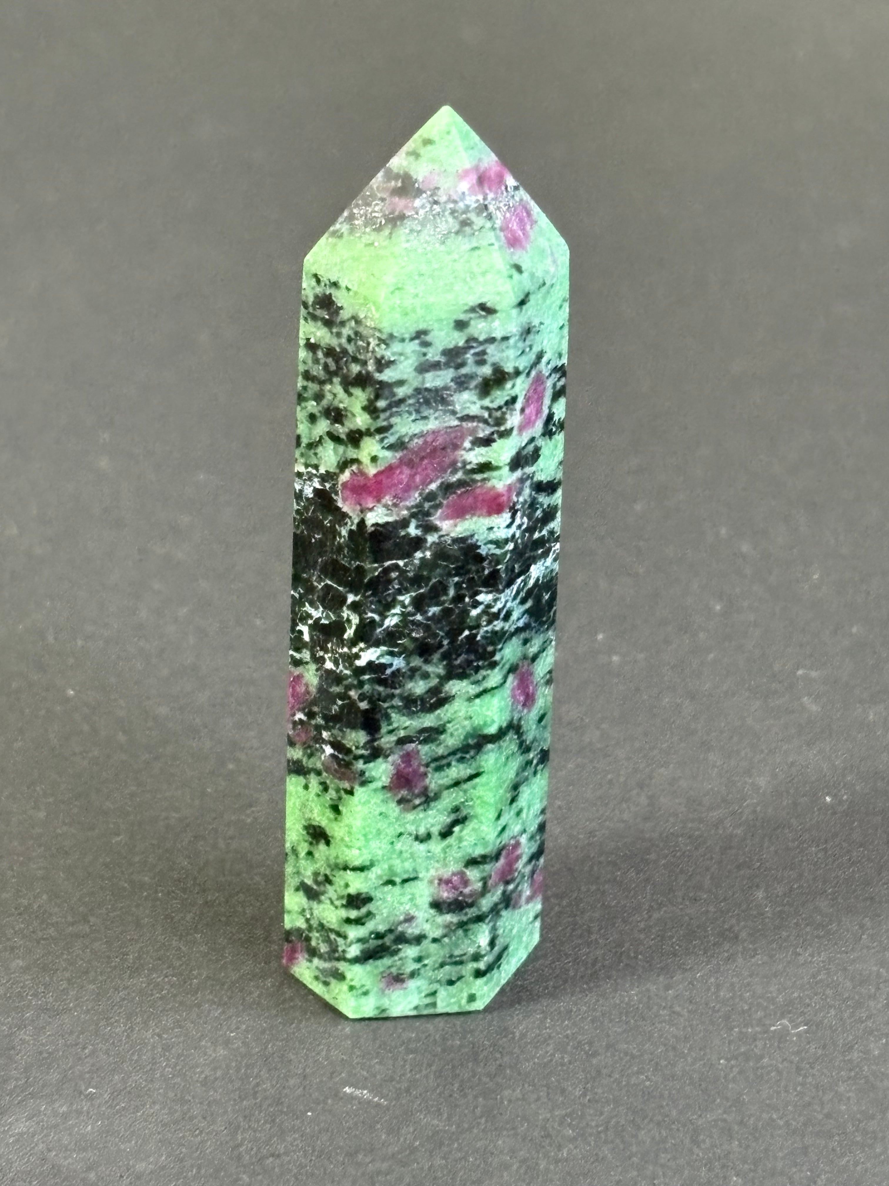 ルビーインゾイサイトポイント(六角柱)約37g | 天然石•パワーストーン