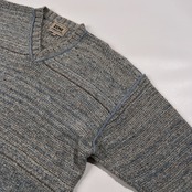 スペイン製 ビンテージ ZONE A NATURAL HISTORY Vネック デザイン ウールニットセーター サイズ L /グレー×水色系