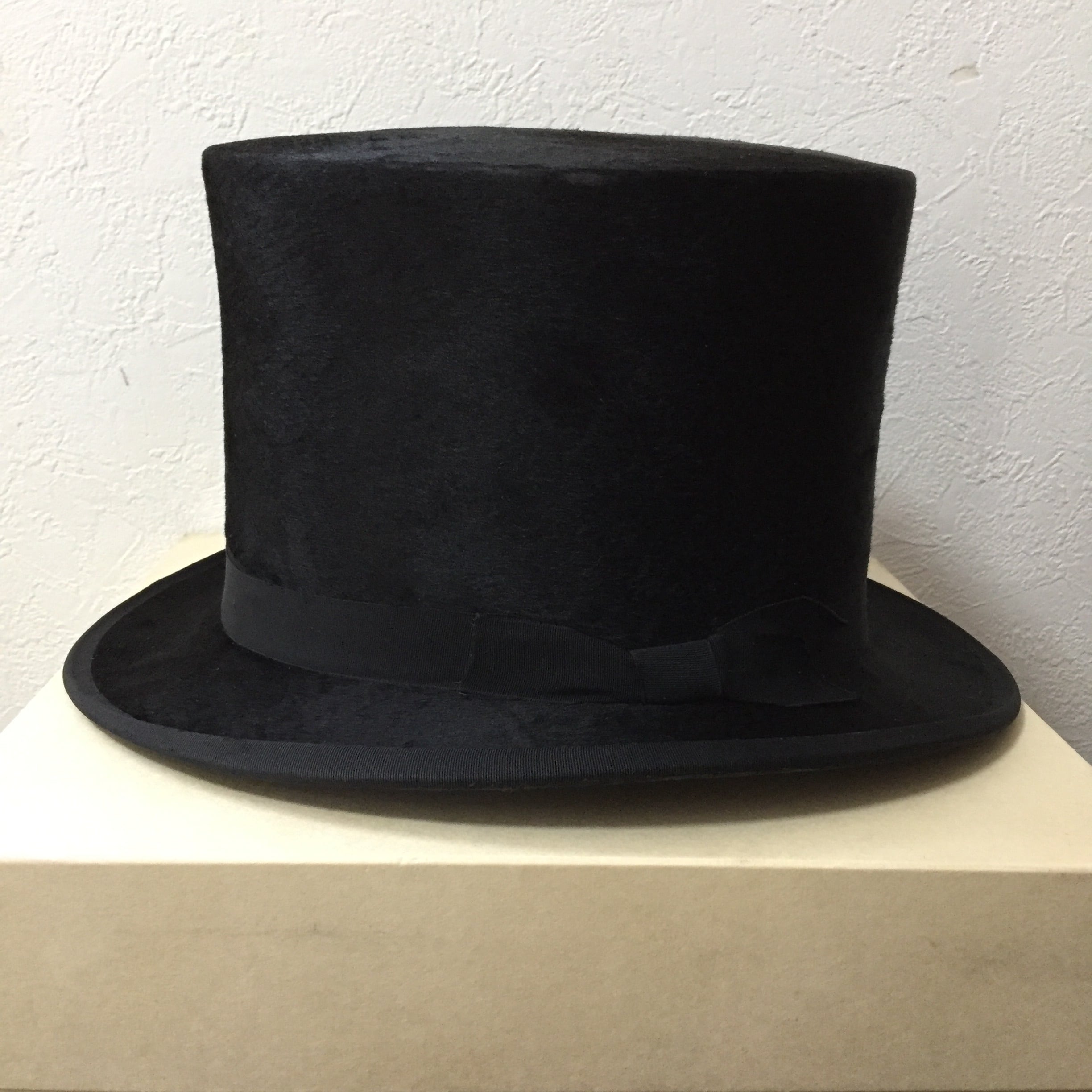 Antique Big Silk Hat by Christys Hats | Antico