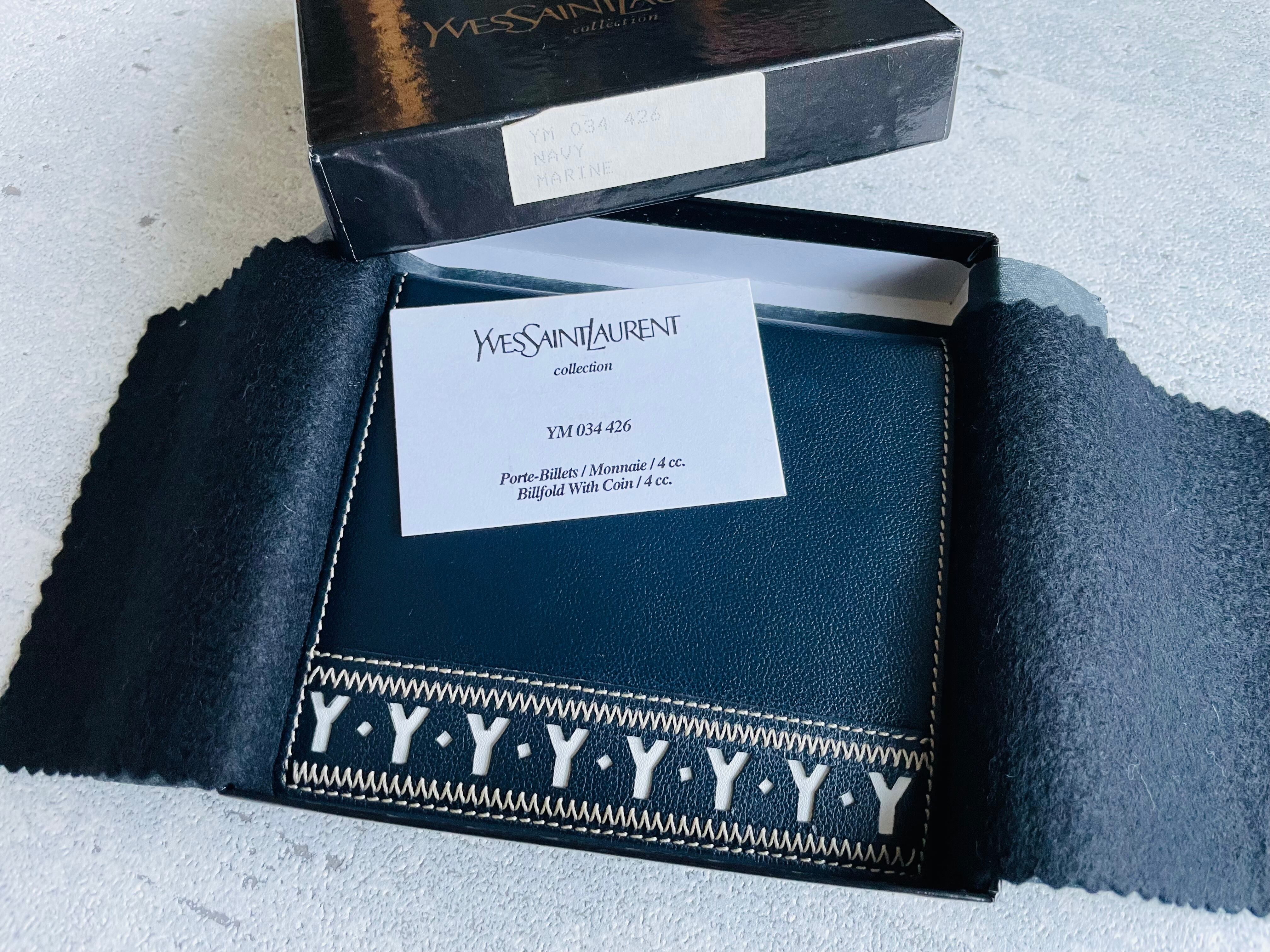 Yves Saint Laurent Yカット 折財布 ネイビー イヴサンローラン wallet  