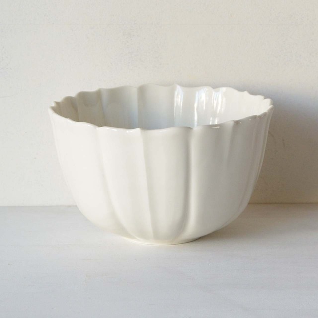 宮田竜司 白磁 稜花鉢 丸（26-046）