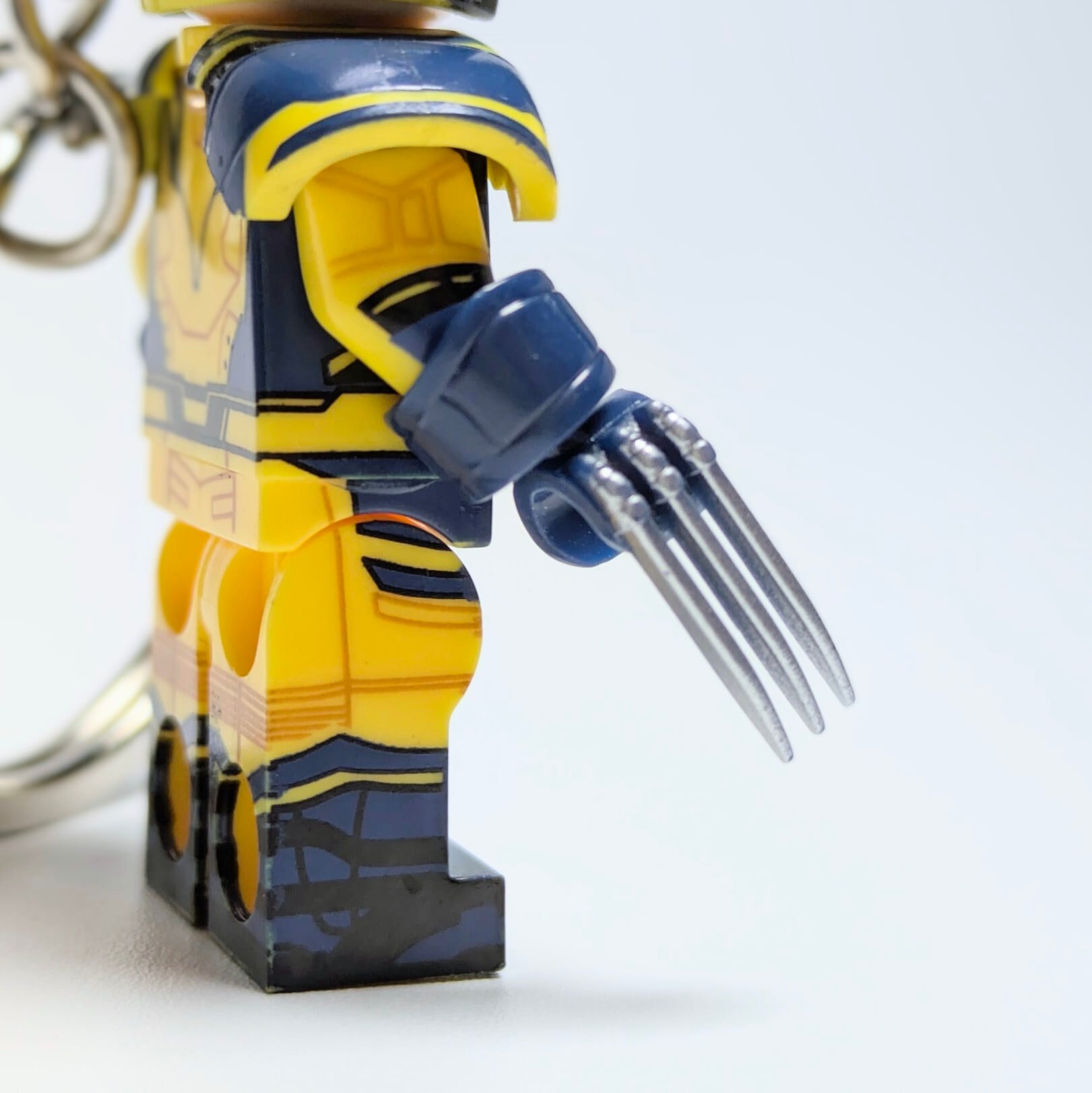 ★ブロックフィギュアキーホルダー★【 Wolverine ( ウルヴァリン ) 】ウルヴァリン 実写ver. / X-MEN / ニューアベンジャーズ / MARVEL〚アメリカン雑貨 アメトイ〛