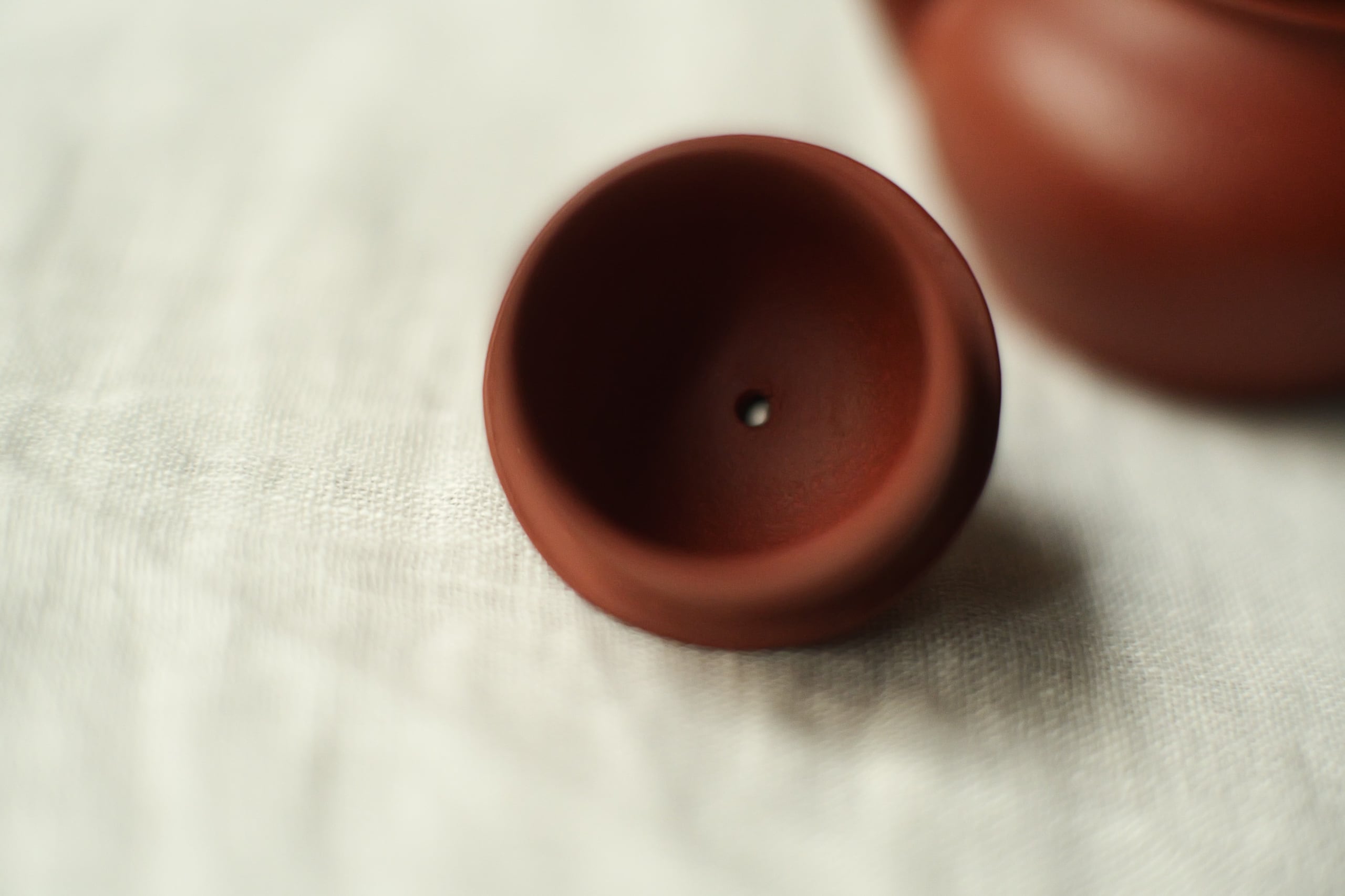 ヴィンテージ 宜興紫砂壺「芭楽水平（利永公司銘）」（約50cc）・朱泥