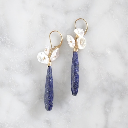 横山由依さん着用 14kgf Lapis Lazuri Blooming pierced earring