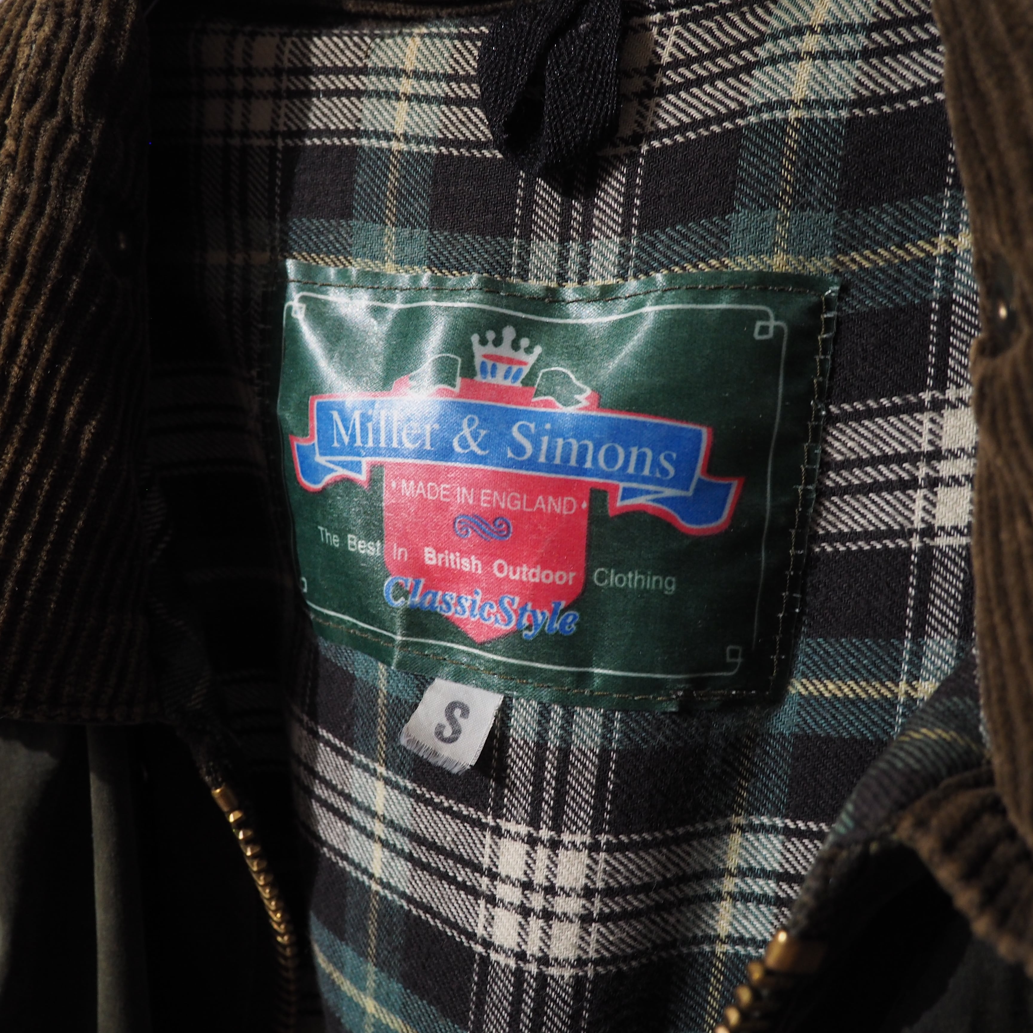 " Miller & Simons - made in England " Beautiful Olive green color vintage oiled jacket