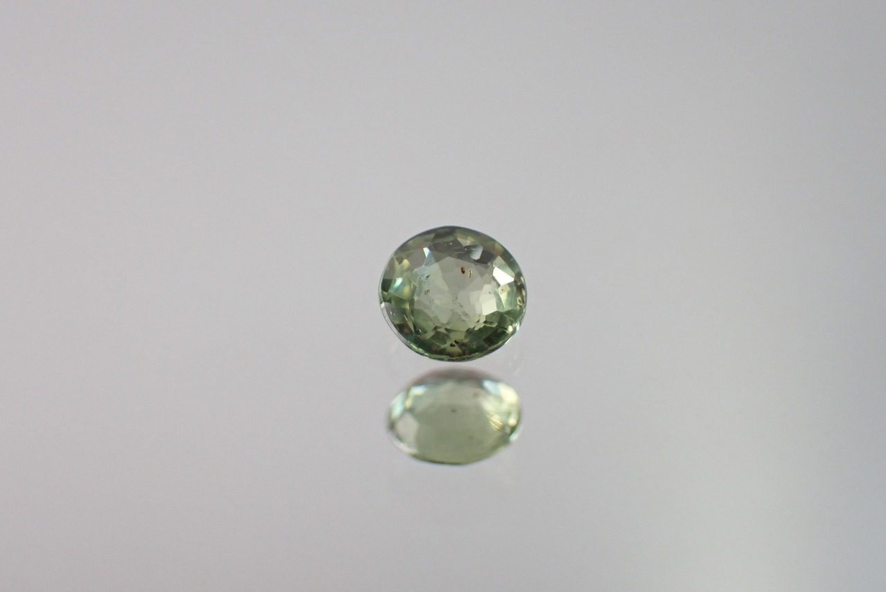 グリーンサファイア　0.40ct　[C1‐228]