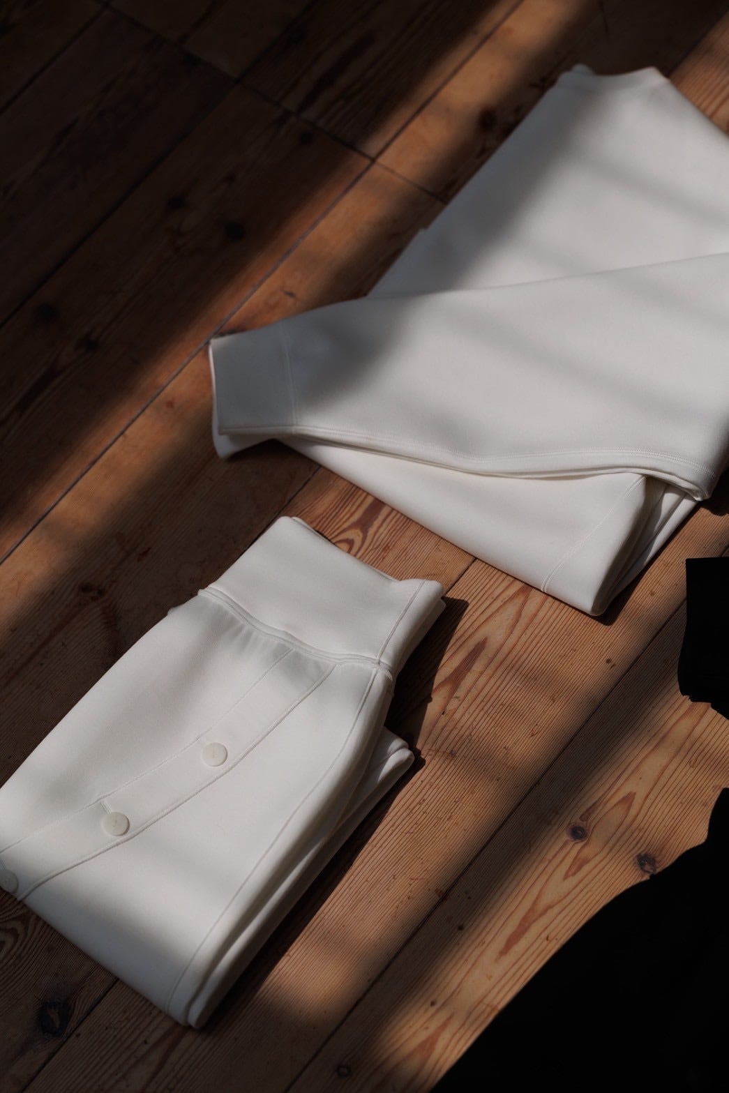 新品未使用タグ付き　pois button line skirt Sサイズ button line skirt【在庫調整】3〜6日営業日 | pois