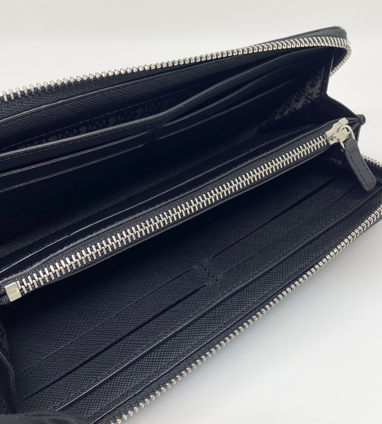 dunhill ダンヒル 長財布 23F2P15PS001R