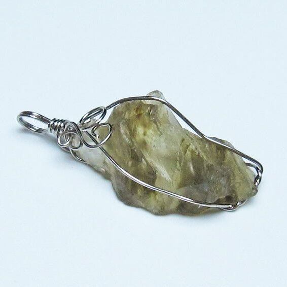 リビアングラス ペンダント 一点物 メール便可 112-13819