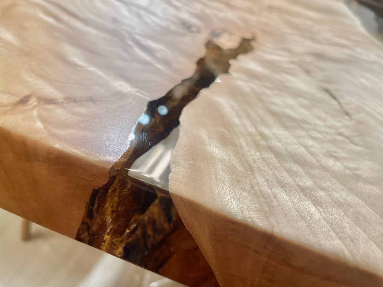 水目桜（ミズメザクラ）_2000×810×40_浅草本店_テーブル天板/レジン