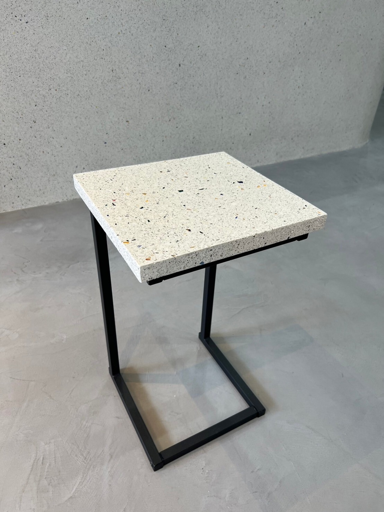 BEALSTONE Side table(アルルカン)・画像3