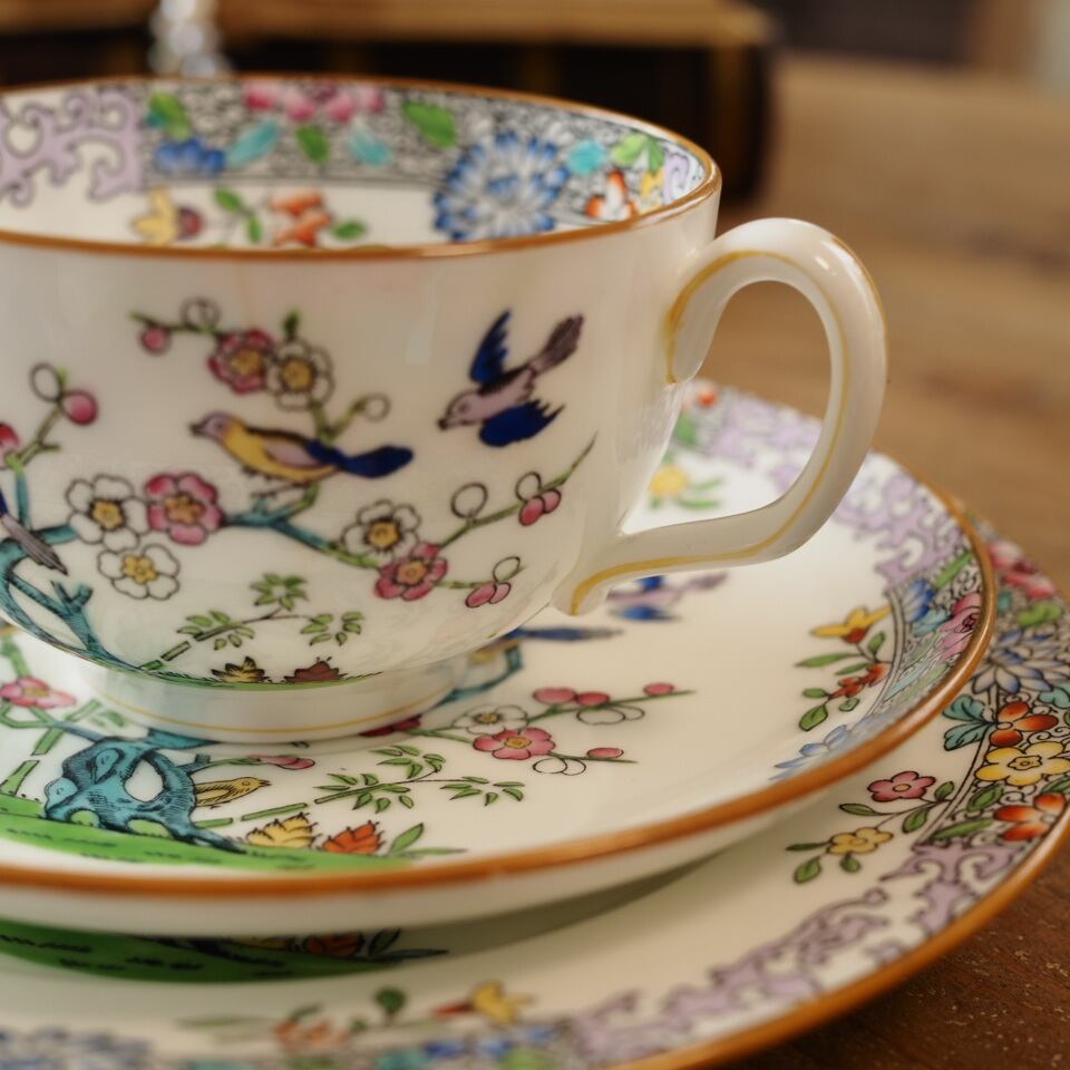 [希少] 英国アンティーク　ミントン オールドミント　食器 激レア】訳あり オールドミントン皇帝の庭エンペラーズガーデン トリオ