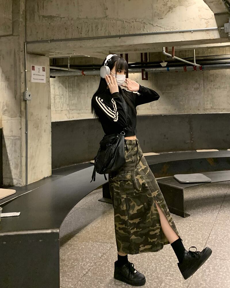 WONEM⭐︎カモフラージュスウェットスカート⭐︎ カーキ/迷彩柄 ロングスカート カーゴロング丈スカート 迷彩柄 カモフラージュ柄 秋冬 カジュアル