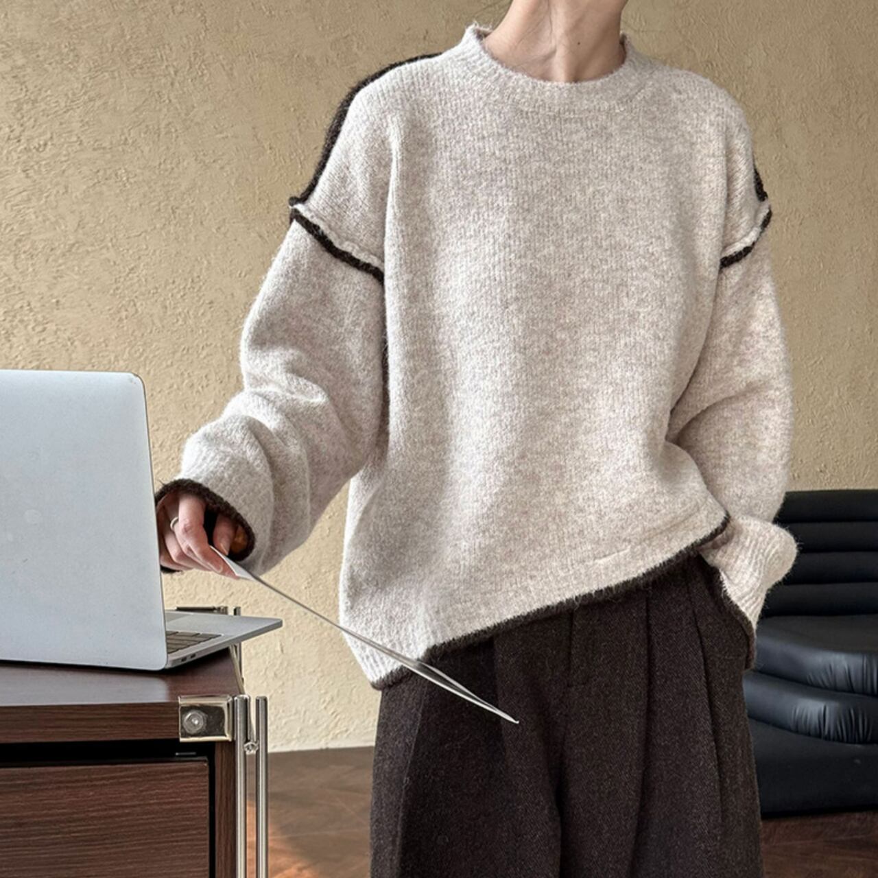 パイピングデザインドロップショルダーニット a0565