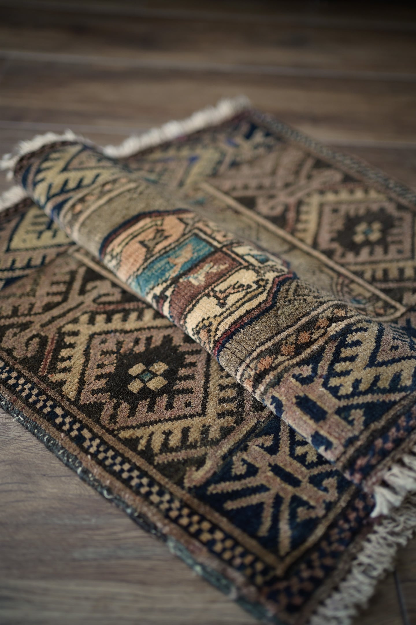 908】Vintage Afghan Turkmen rug 1960's | ヴィンテージラグ専門店