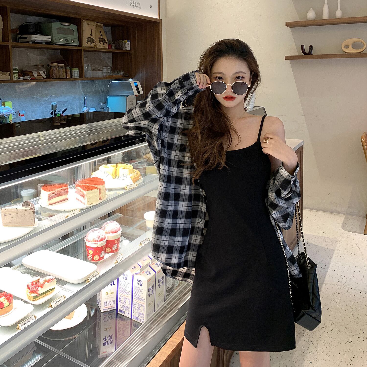 ブラックホワイト格子柄シャツ レディーススタンダードルーズトップス レトロ HUCHUJING63812314831