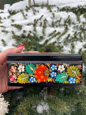 ペトリキウカのジュエリーボックス（巨匠ホロベッツ作）