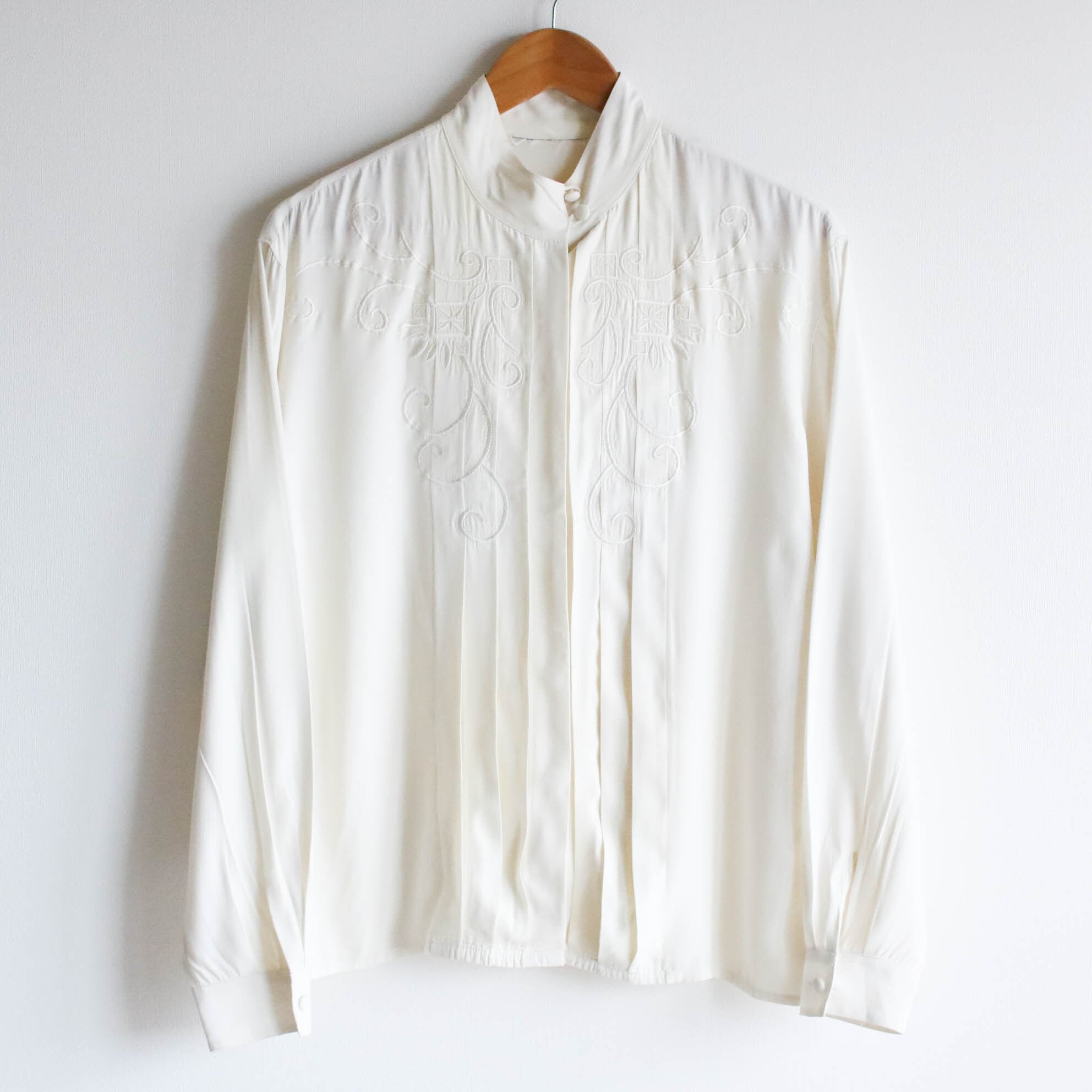 embroidery shirt XL