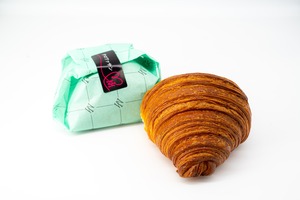 フレンチ　クロワッサン　（4個入り）