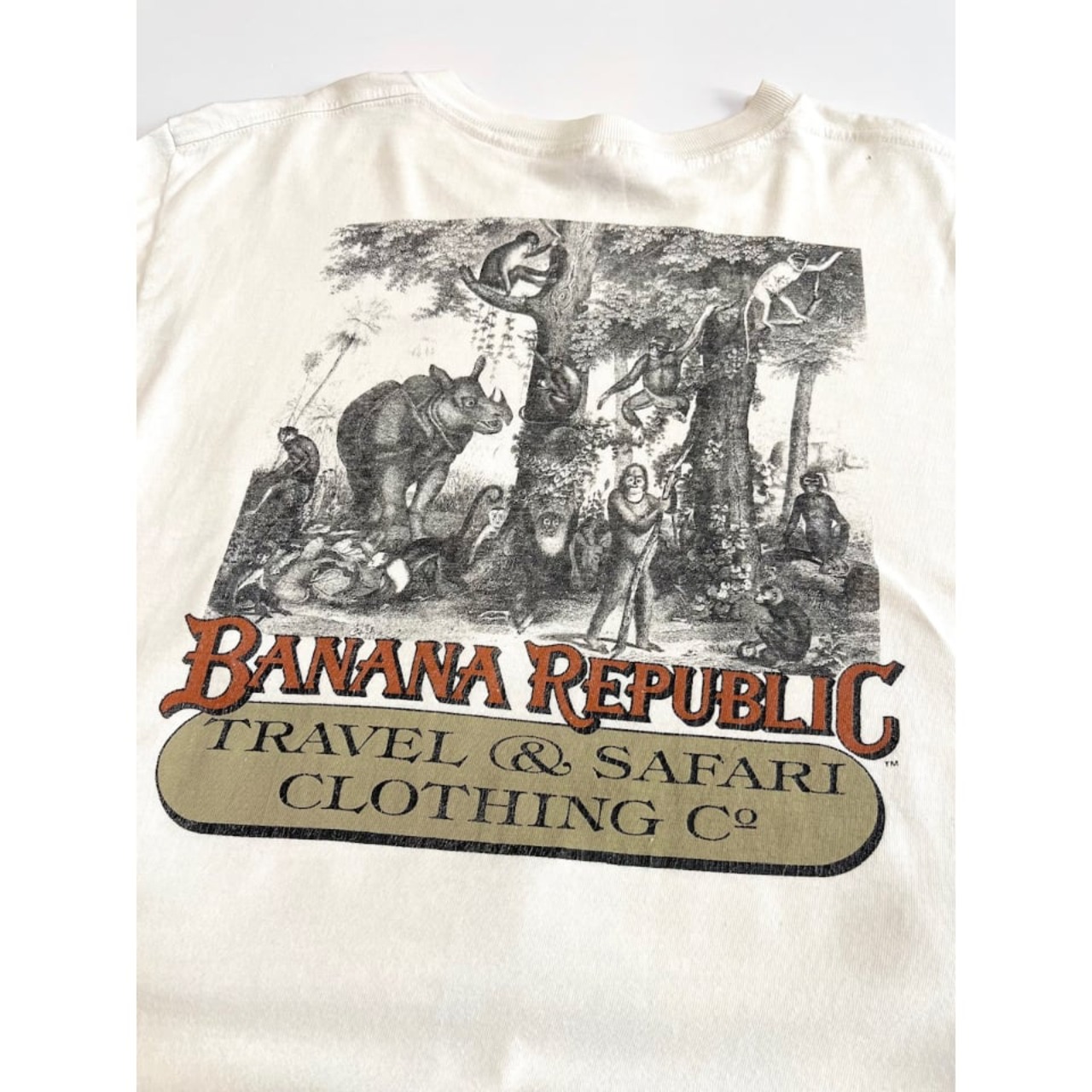 80s BANANA REPUBLIC ART Tee MADE IN USA  Size L