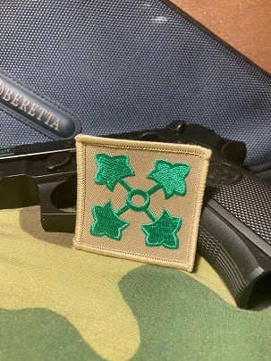 ミリタリーパッチ ワッペン US ARMY 歩兵第4師団 肩章 PM0127