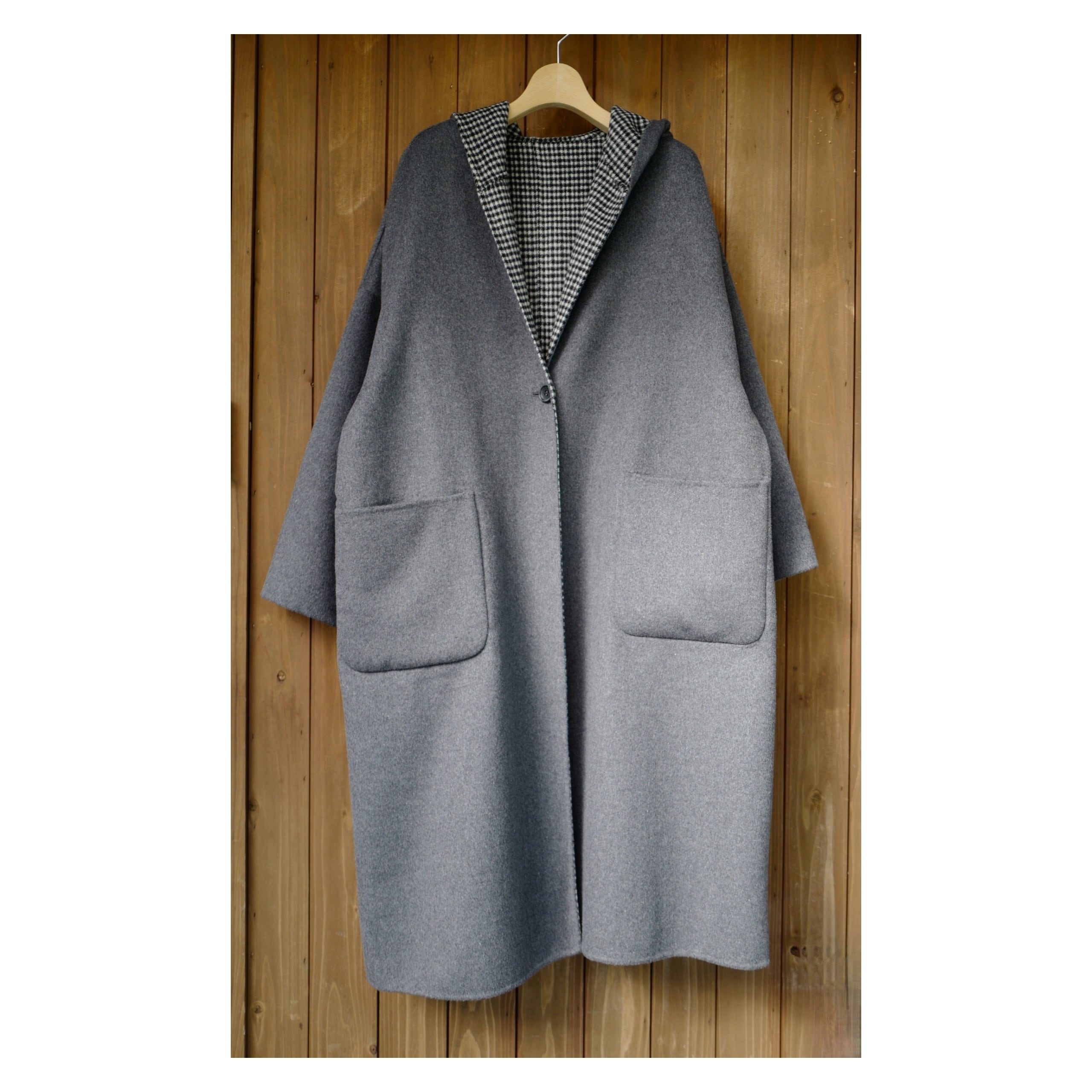 Utilité │ボンディングウール・リバーシブルフードコート(ダークグレー×ギンガム)