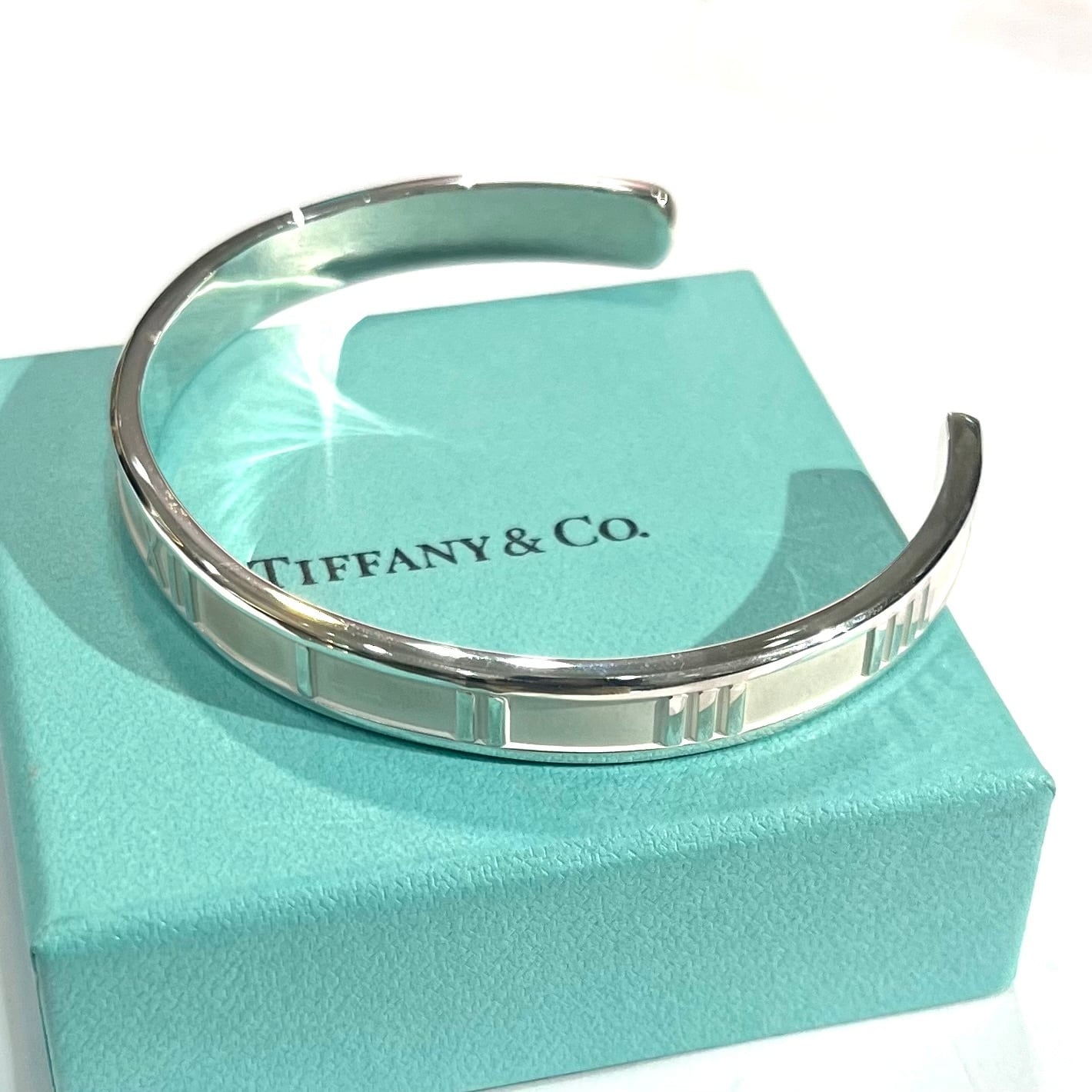 TIFFANY&CO】2976 ティファニー アトラス オープンバングル／シルバー