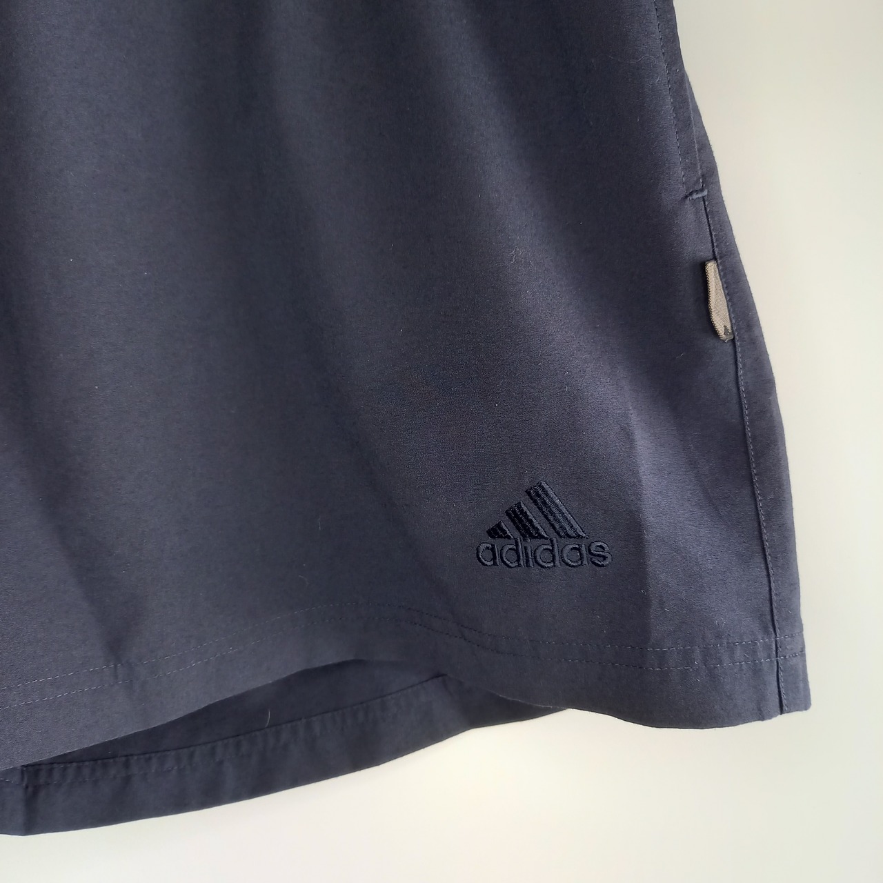 00s　アディダス　ナイロン　ショートパンツ　万国旗タグ　刺繍ロゴ　XO