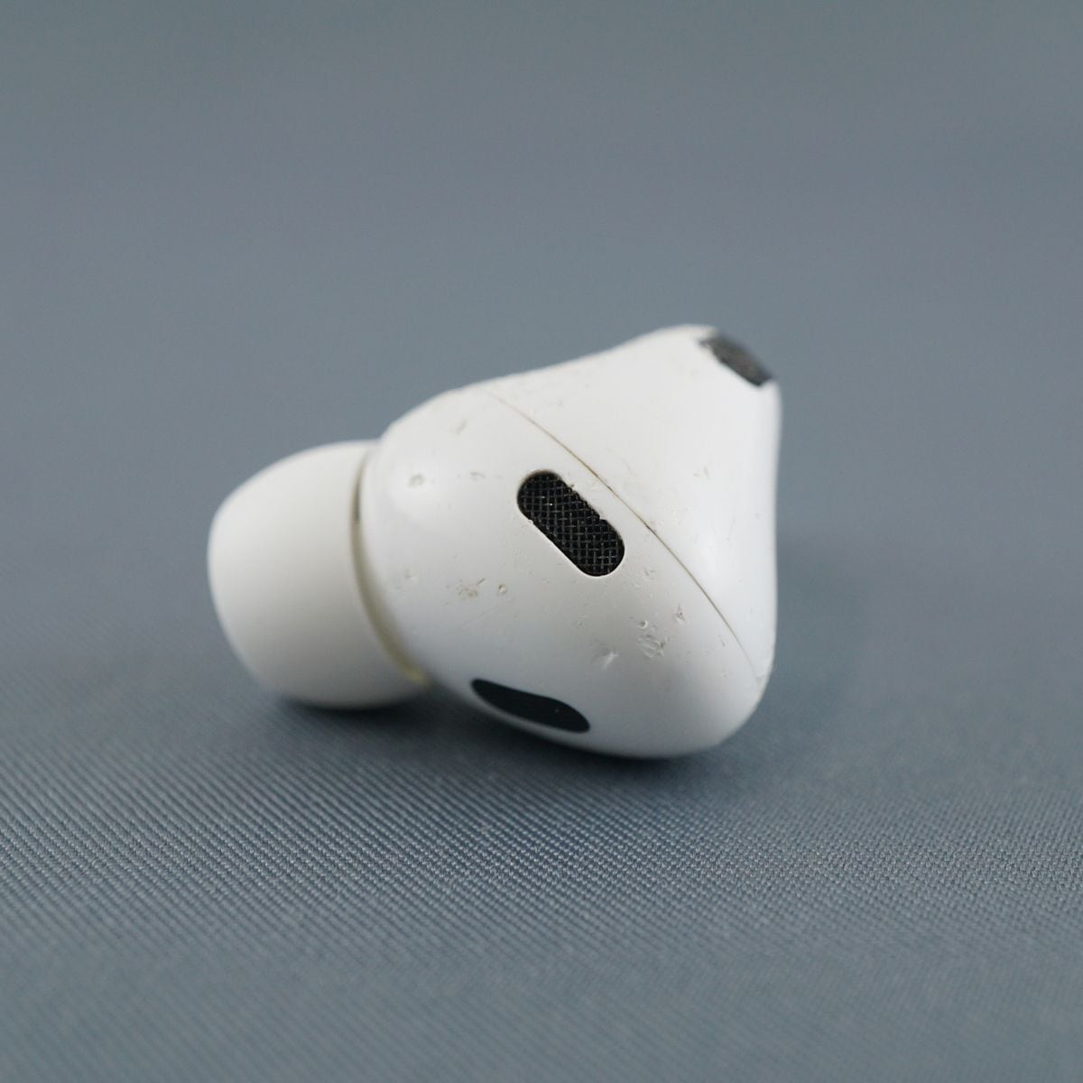 AirPods Pro 第2世代 Lightningタイプ 本体セット 右耳なし