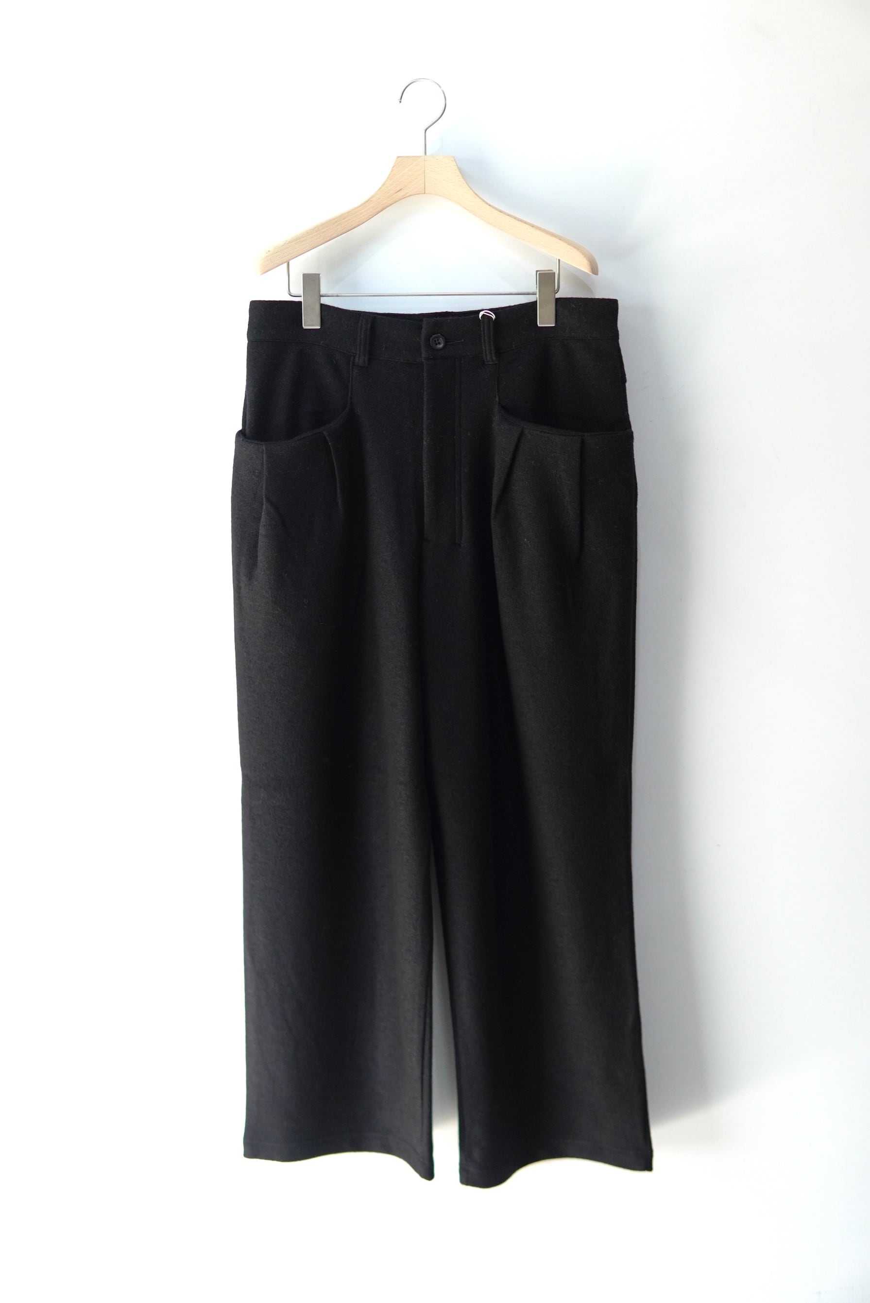 ANCELLM / WOOL CUT WIDE TUCK SLACKS / ANC-PT137
