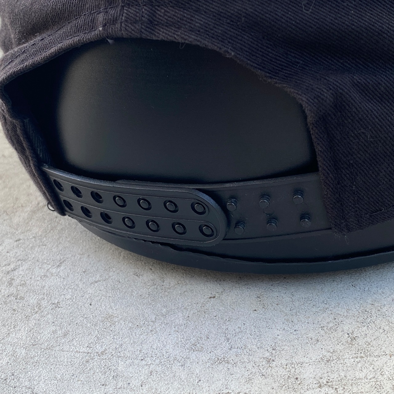 OLD OAKLEY B1B LOGO CAP - BLACK / PINK