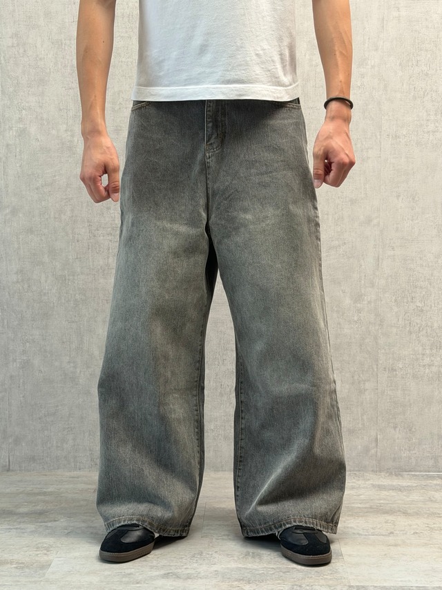 Clean Fade Wide Denim