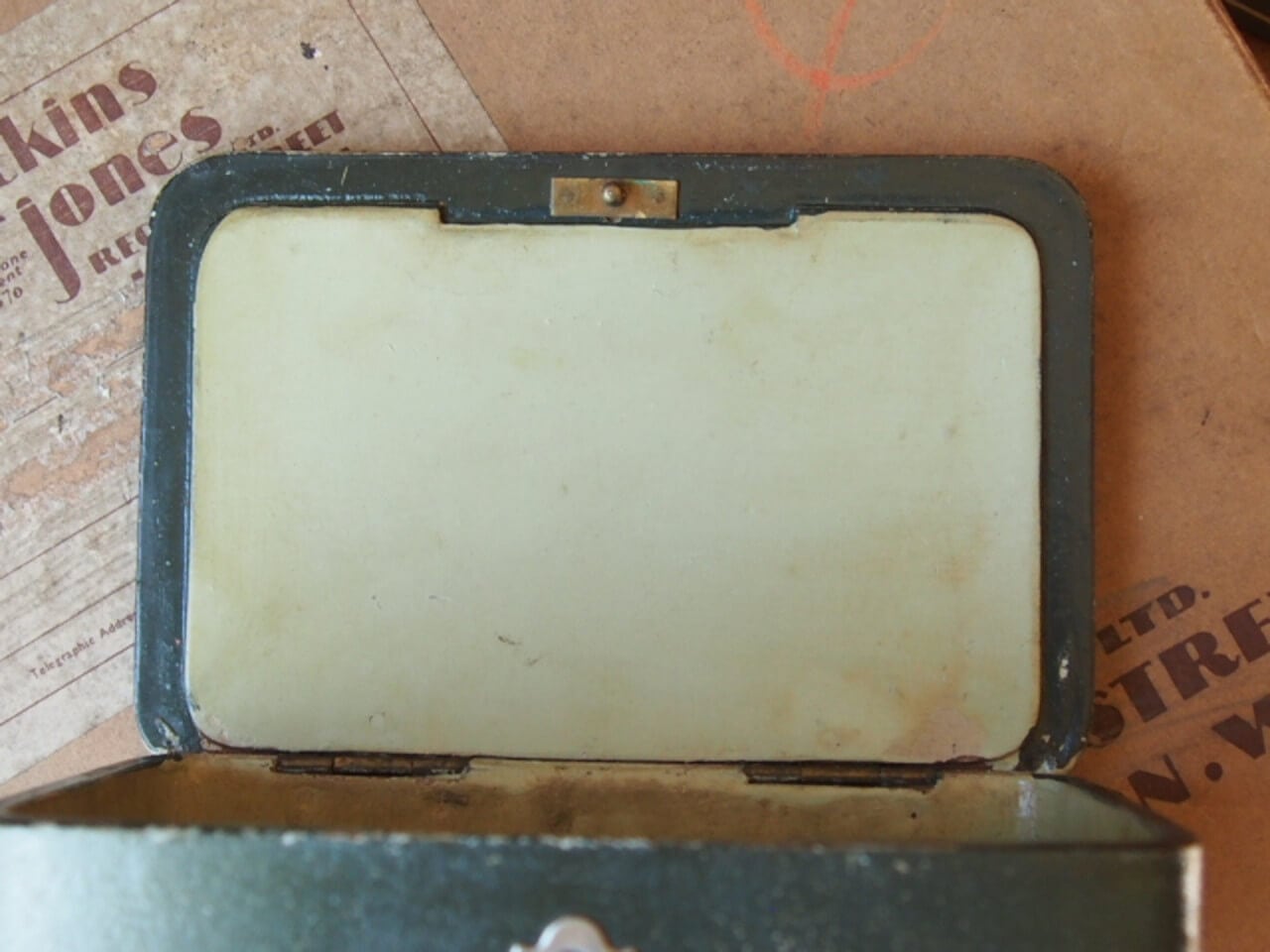 イギリスアンティーク 手描きの鍵付き木箱 | Bonny Bee