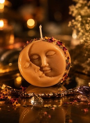 月と太陽の天然蜜蝋キャンドル Natural Beeswax Moon & Sun Candle