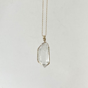 クォーツ　女神巻きペンダントトップ　Quartz pendant 16