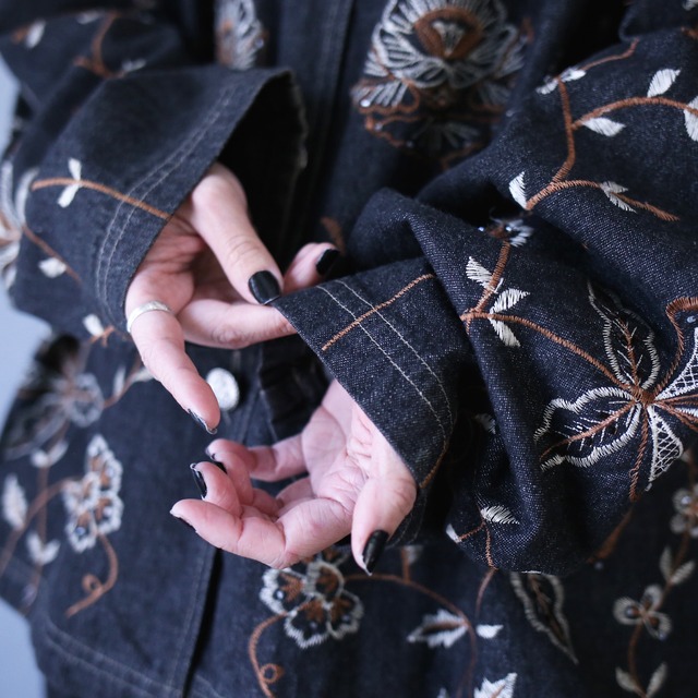 "刺繍" flower and beads design over silhouette black denim jacket