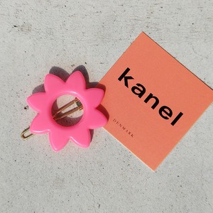 ANNA Neonpink【Kanel denmark】ヘアクリップ　デンマーク　お花　ヘアピン　カネル