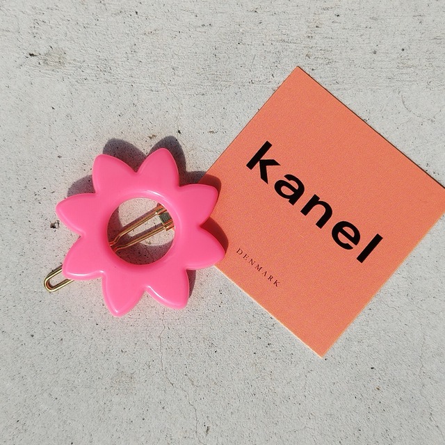 ANNA Neonpink【Kanel denmark】ヘアクリップ　デンマーク　お花　ヘアピン　カネル