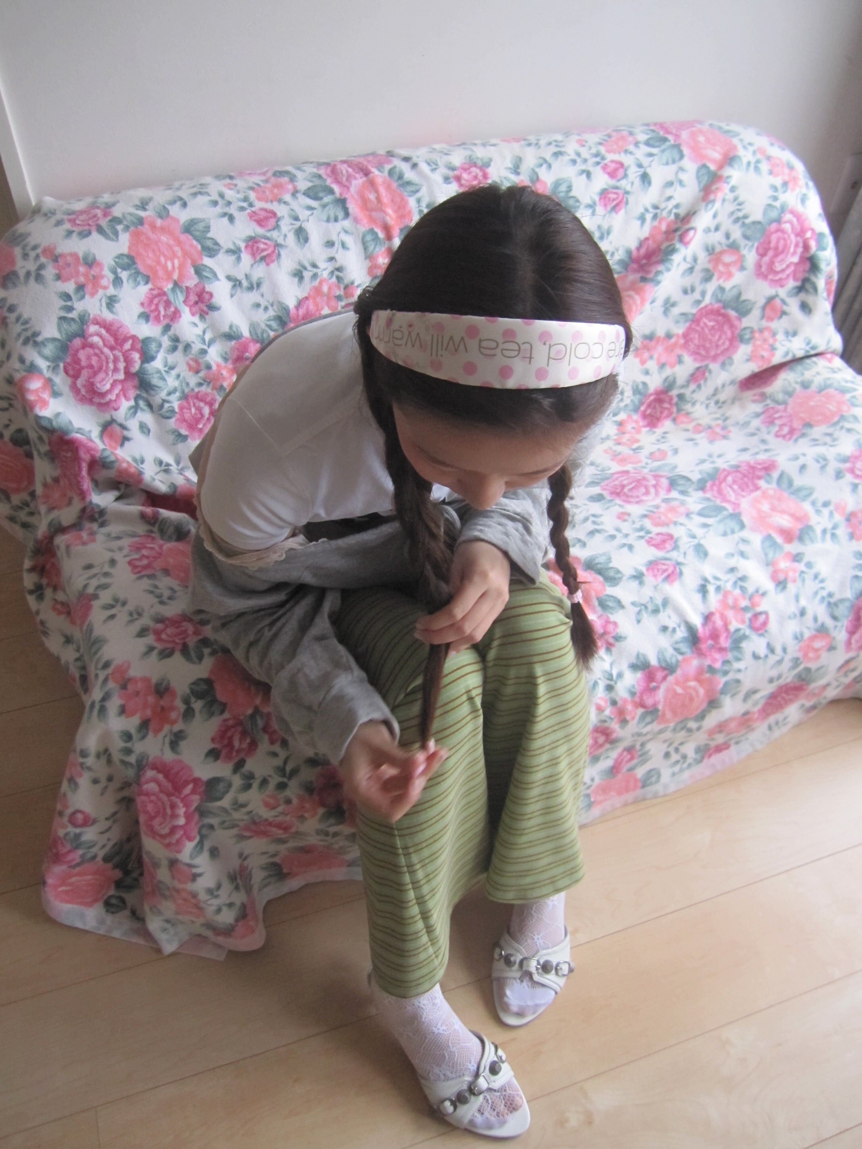 Tea Pink Dot Hairband (yiyounggyeoung ) | n.k atelier