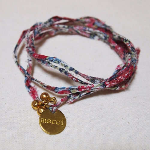 merci×LIBERTY　コラボブレスレット　カラー01