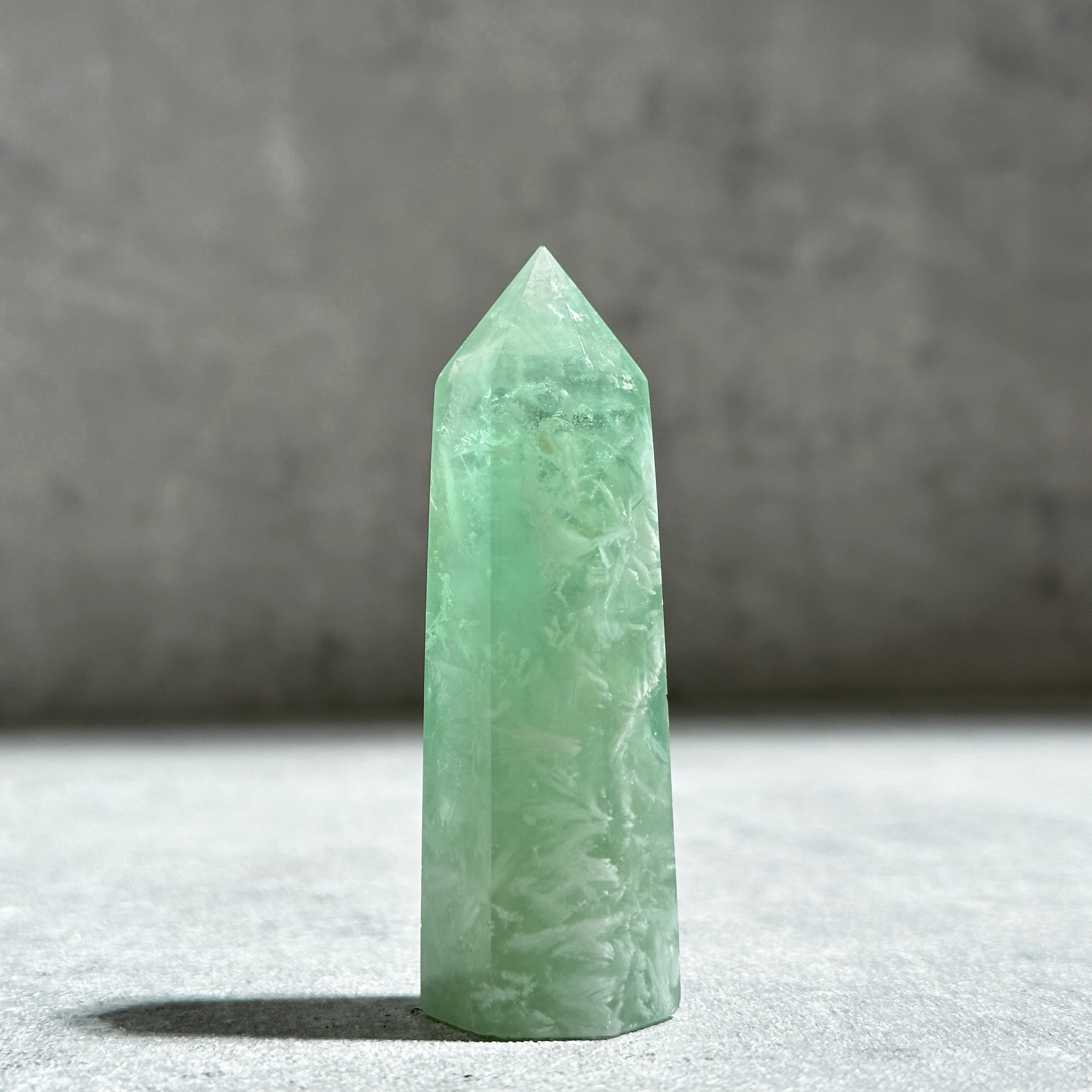 エンジェルフェザーフローライトタワー型71◇ Angel Feather Fluorite