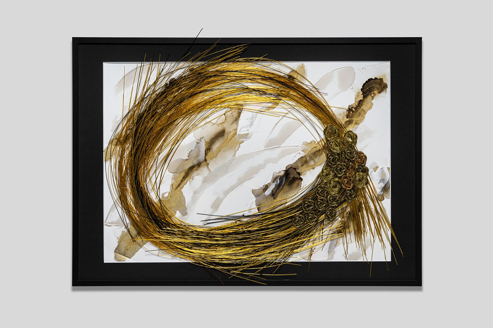 Happy Golden Dragon – Sacred Flow of Prosperity