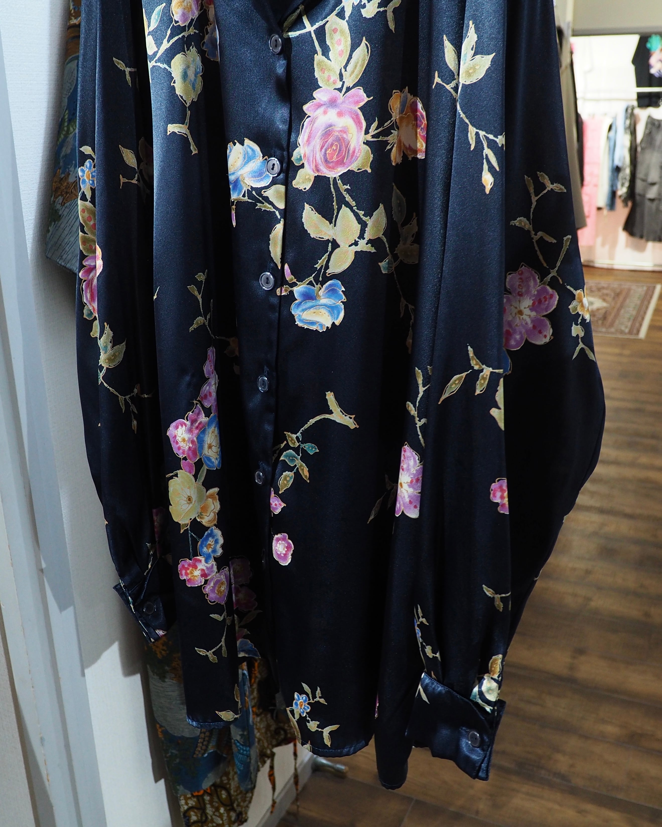 Beautiful Luxury Flower printed Drape loose Open collar Shirt