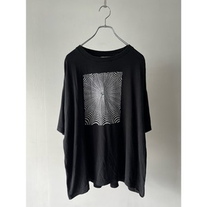 -PAUL- 00's art print t-shirt