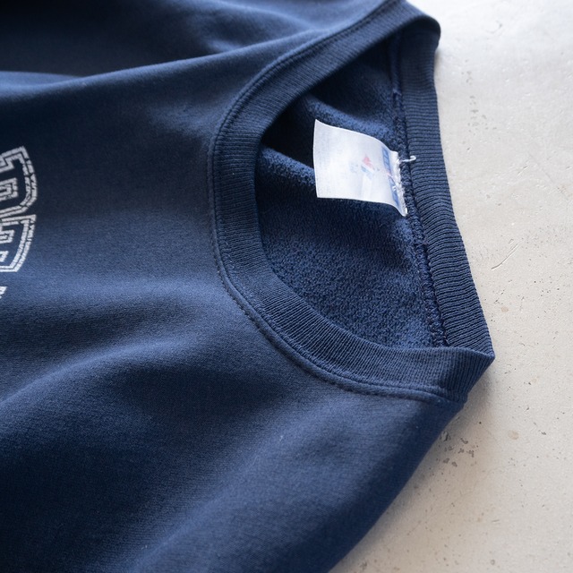unknown vintage CAPTAIN print sweat