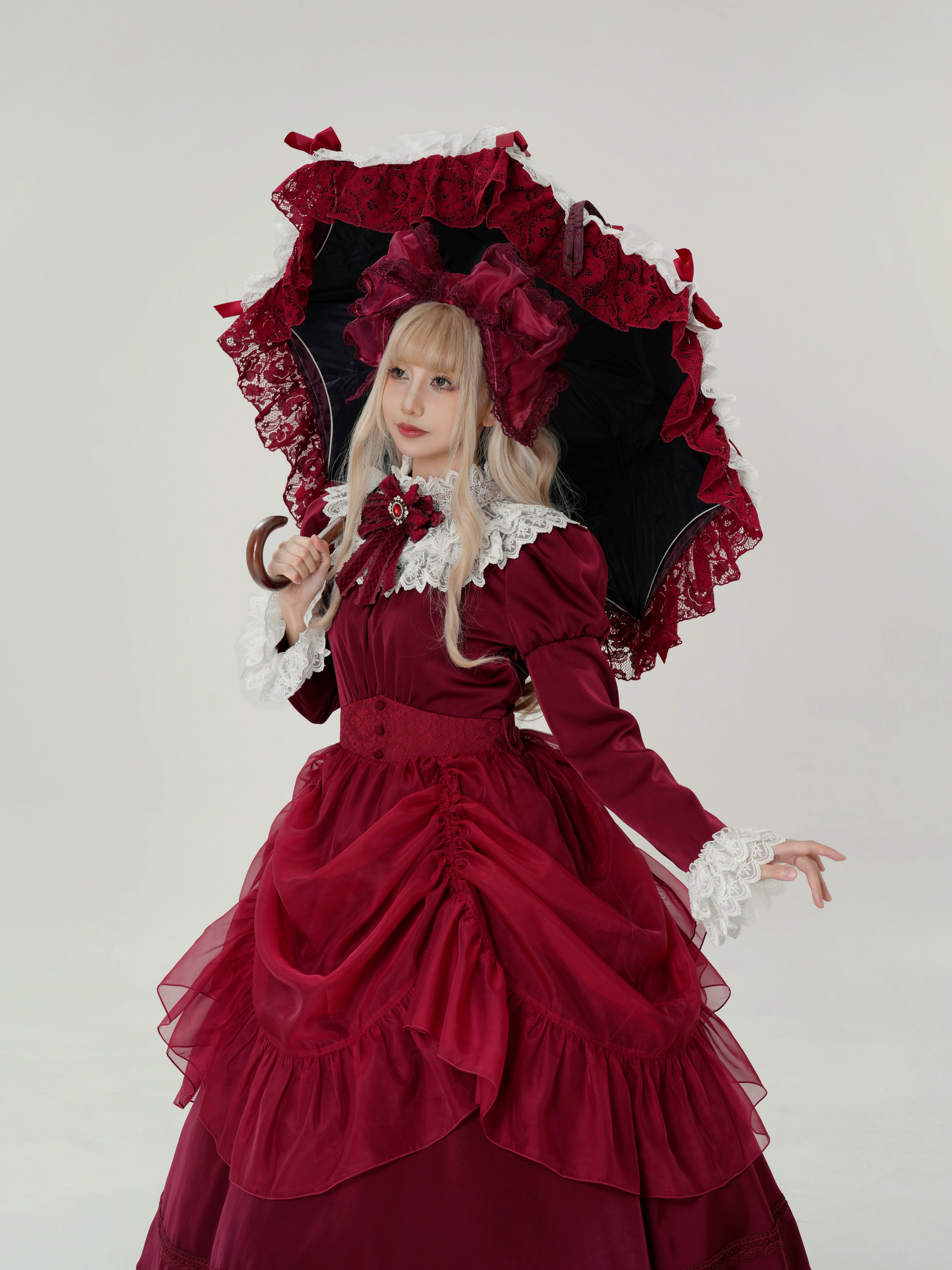 プリンセス・リュミエール ビジューブローチ付ドレープワンピース